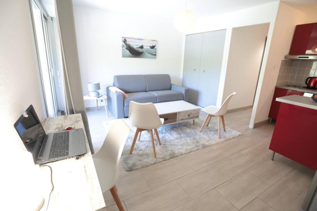 Petit Paradis Classe 3 Etoiles A 200M De La Plage! Terrasse-Wifi-Parking-Clim Saint-Mandrier-sur-Mer Exterior foto