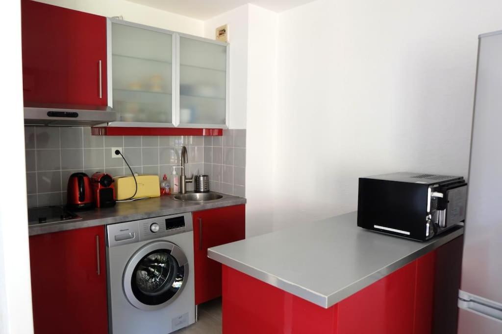 Petit Paradis Classe 3 Etoiles A 200M De La Plage! Terrasse-Wifi-Parking-Clim Saint-Mandrier-sur-Mer Exterior foto